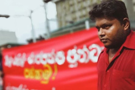 වි 3