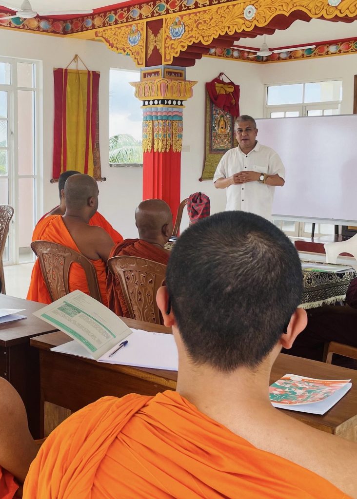 419e240f 8edf 4e8b b994 175ce932cbd7 732x1024